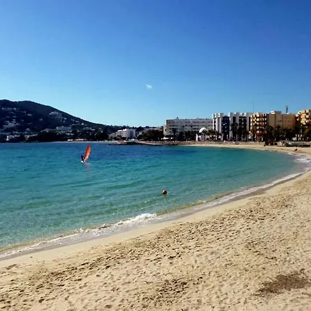 Yebisah Konukevi Santa Eularia des Riu