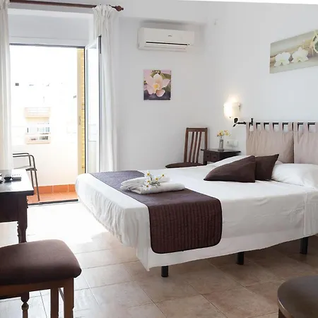 Yebisah Pensionat Santa Eularia des Riu