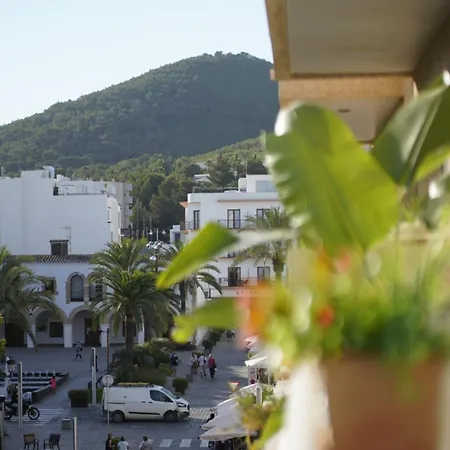 Yebisah 2* Santa Eularia des Riu
