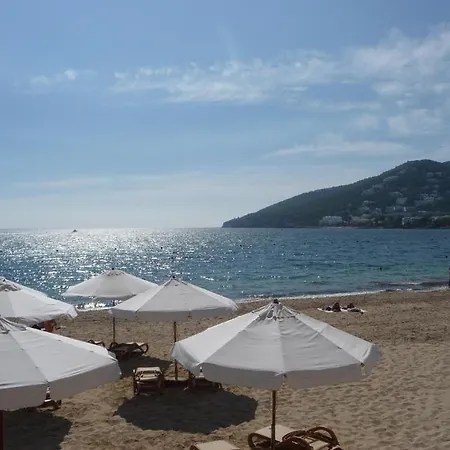 Pensionat Yebisah Santa Eularia des Riu